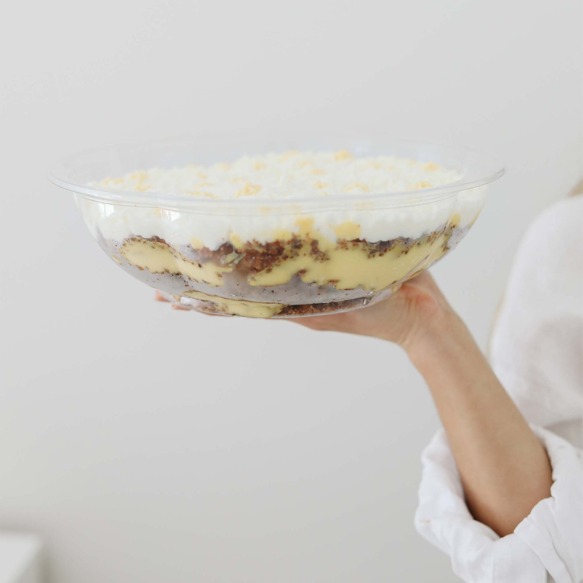 Large key lime pie
